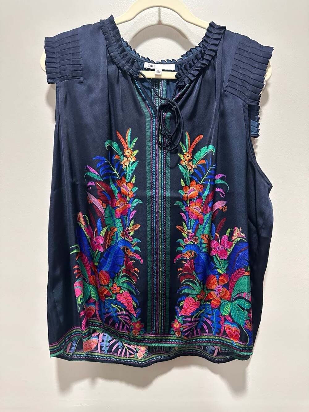 DR2 Blouse Size XL Navy Blue Floral Embroidered Tie Neck Tank Top
